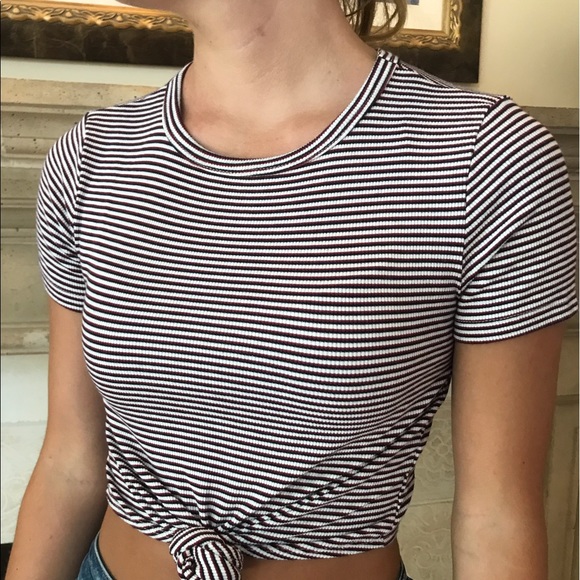 Crop Top - Picture 4 of 5